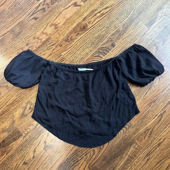 Cropped Off Shoulder Balloon Sleeve Top - Picture 2 of 4